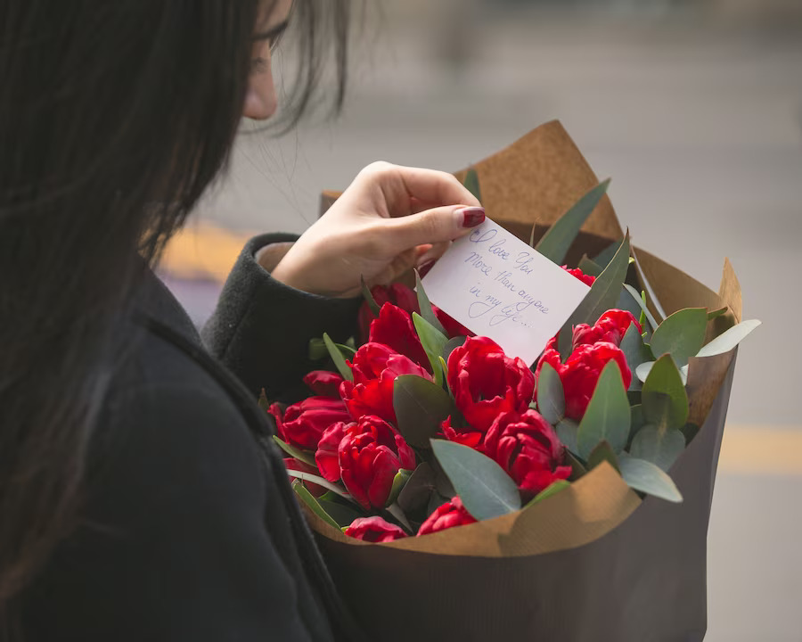 Where is Best birthday flower delivery in Malaysia?